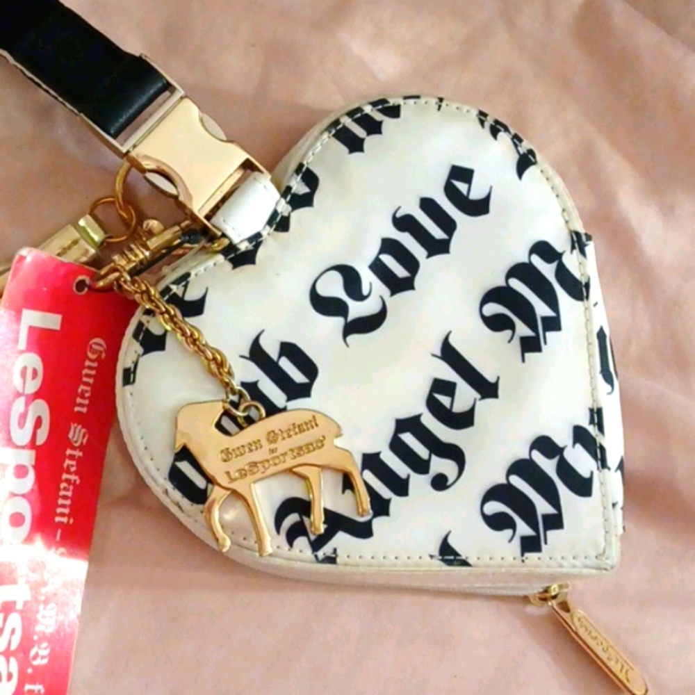 💎RARE!! L.A.M.B. LeSportSac Heart ❤ Wristlet